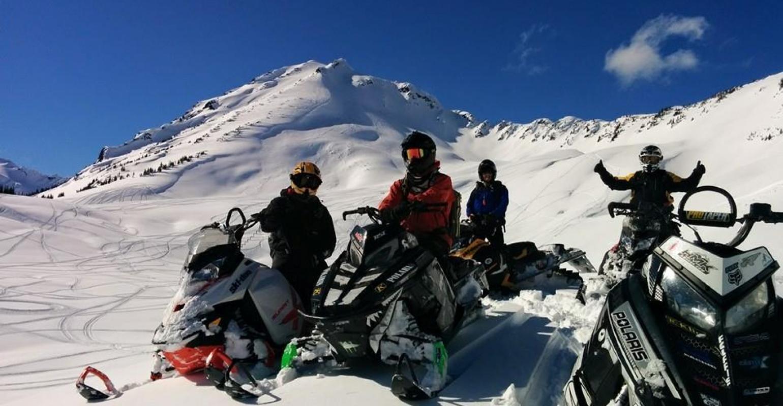 Snowmobile Group Riding Etiquette Sled 360